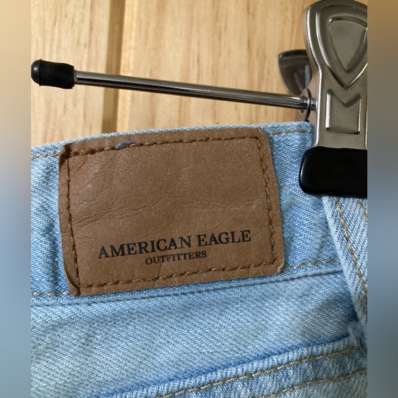 American Eagle Outfitters size 2 jeans shorts with lace accents - Picture 5 of 6